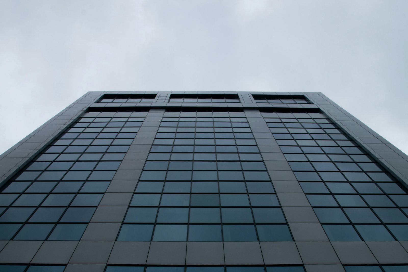 vertical view of commercial building